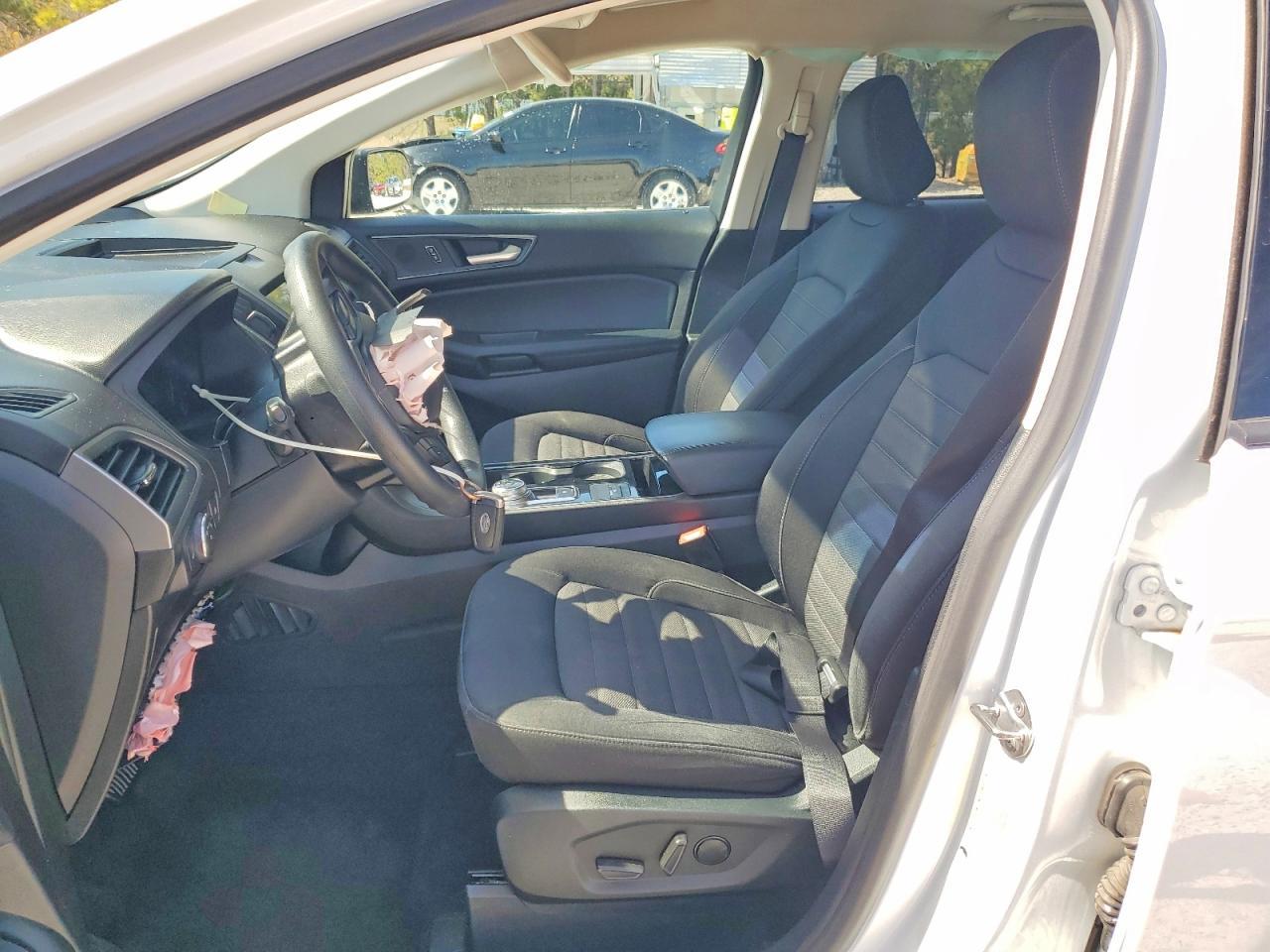 2020 Ford Edge se