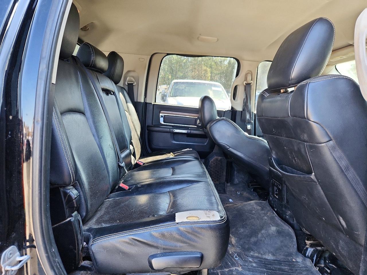 2014 Dodge 3500 Laramie