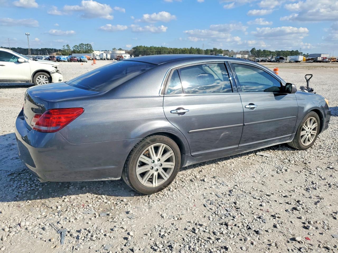 2008 Toyota Avalon xl