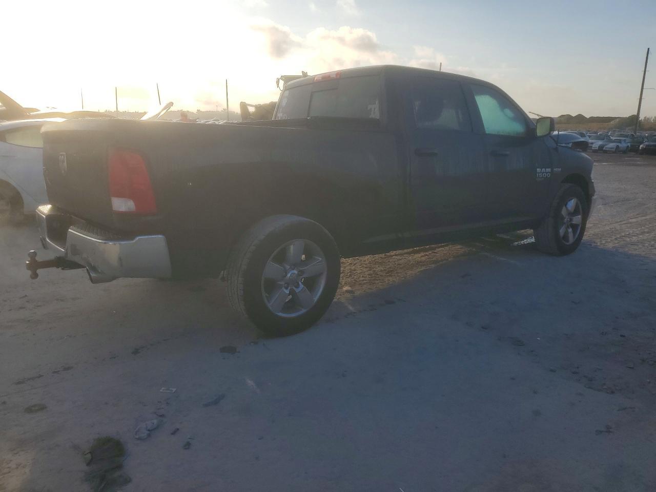 2019 Dodge RAM 1500 Classic SLT