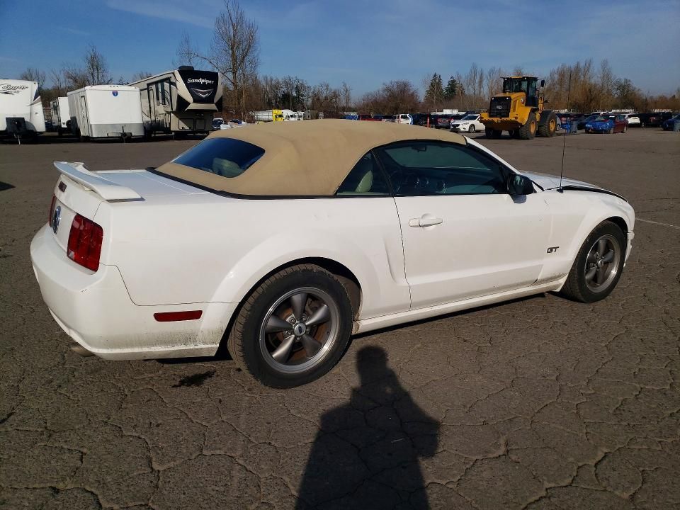 2005 Ford Mustang