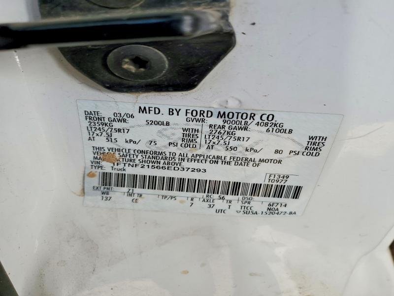 2006 Ford F250 Super Duty Flatbed Truck