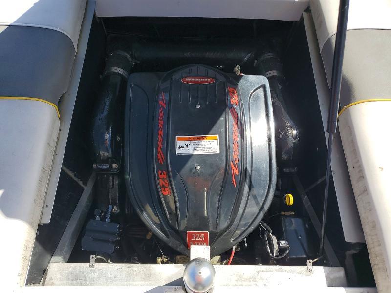 2006 Supra Boat-boat