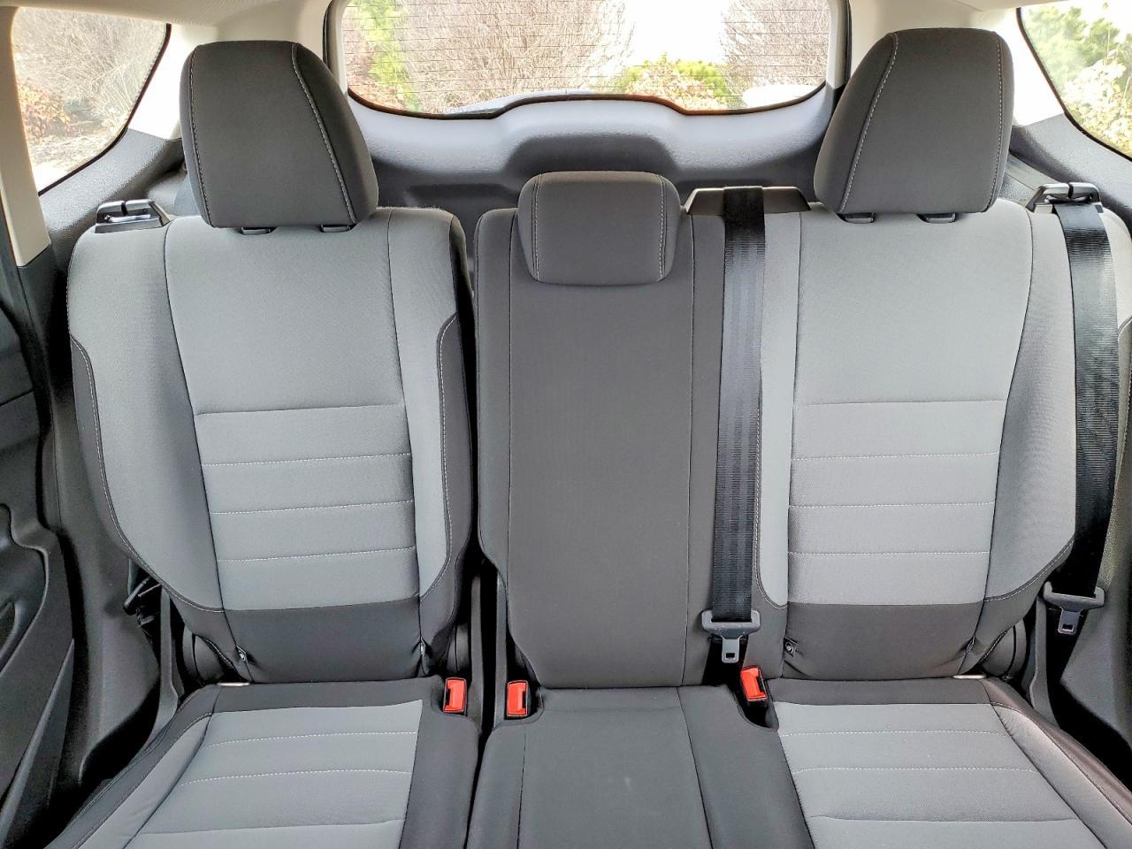 2019 Ford Escape s