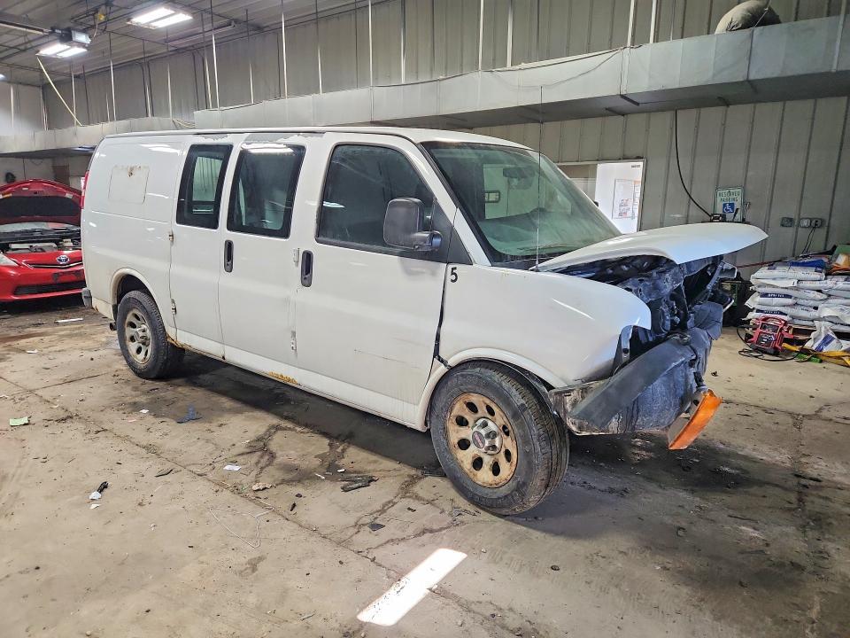 2012 GMC SAVANA1500 Cargo Delivery Van