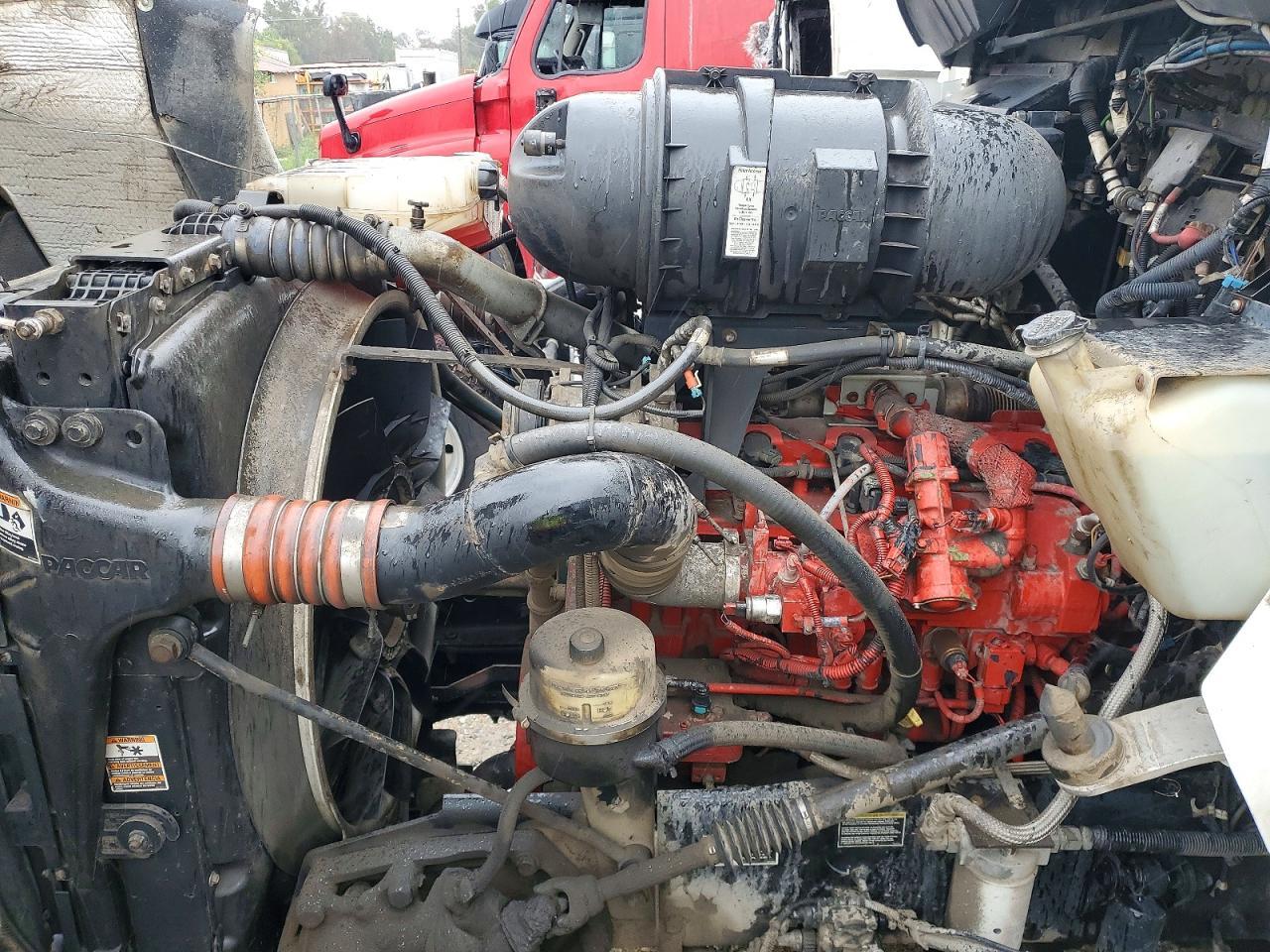 2011 Kenworth Construction T800
