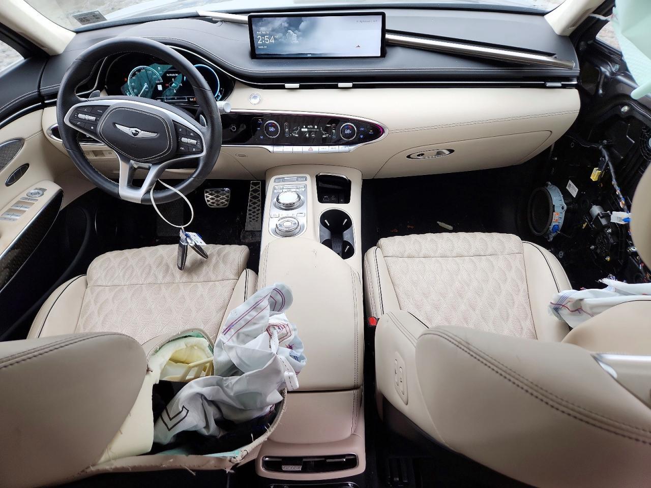 2023 Genesis Gv70 Base