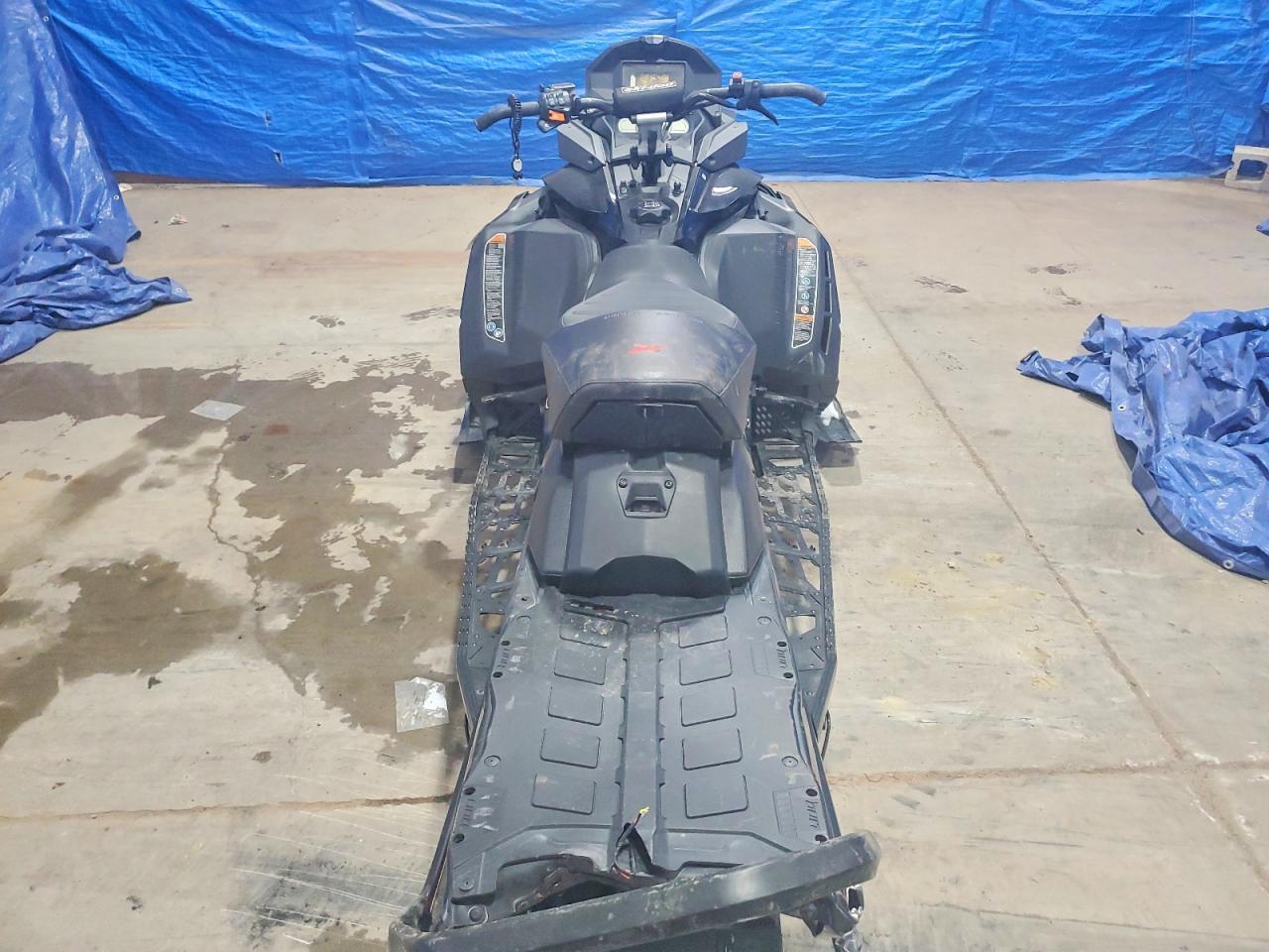 2022 Skidoo Renegade X