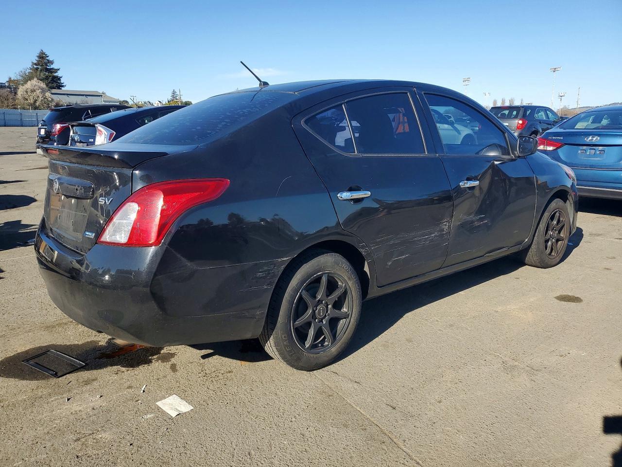 2016 Nissan Versa s