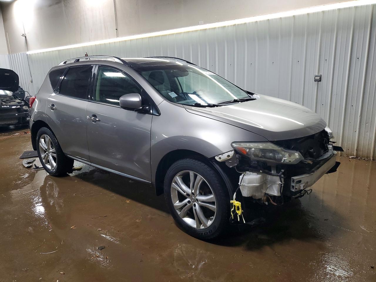 2011 Nissan Murano s