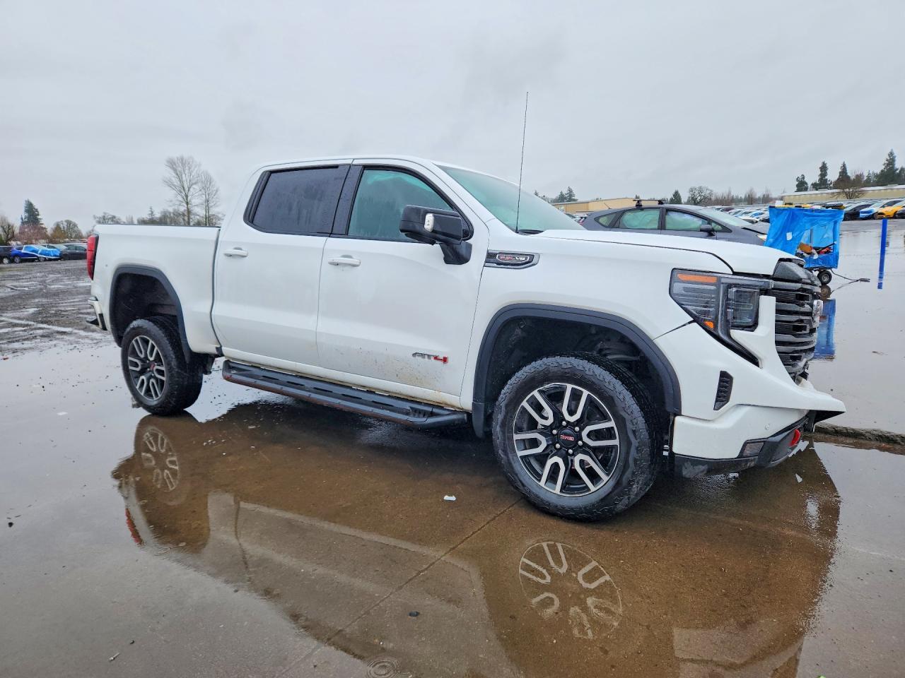 2025 GMC Sierra K1500 AT4