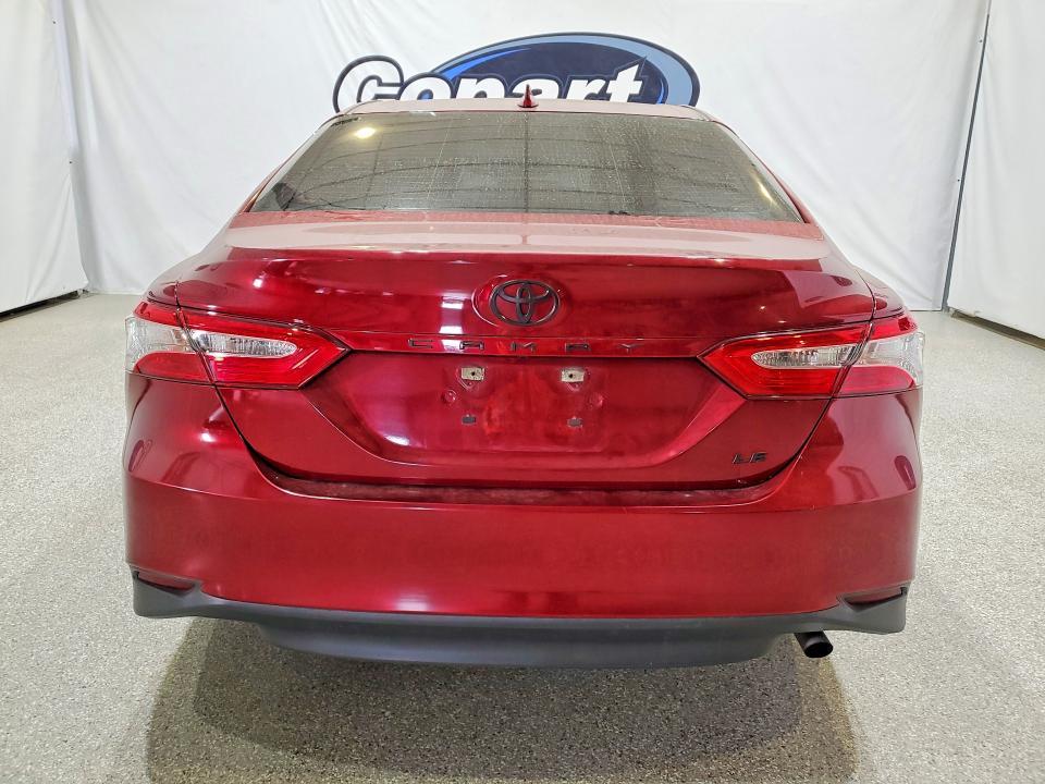 2019 Toyota Camry le