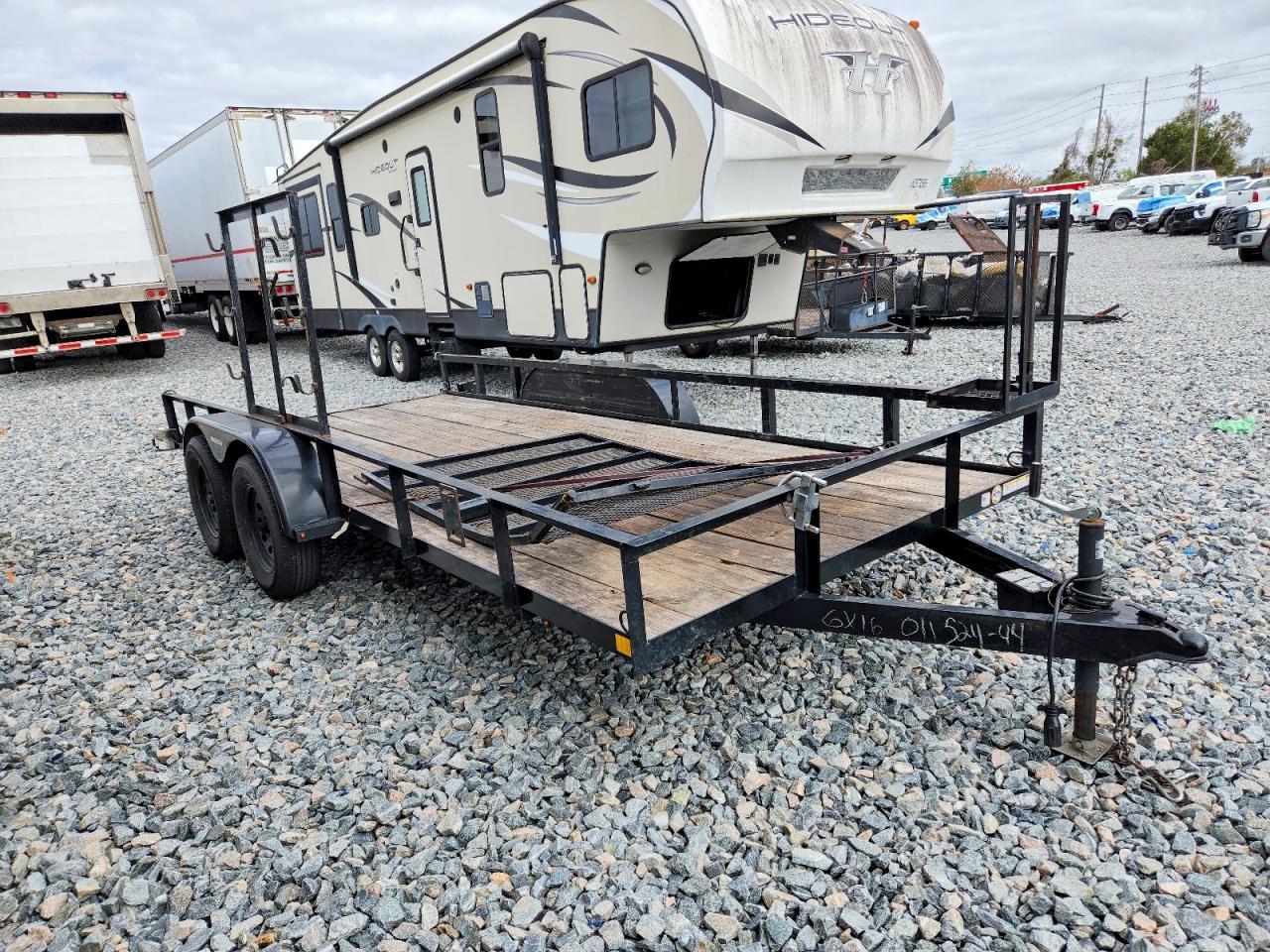 2024 Triple Crown 16' Trailer