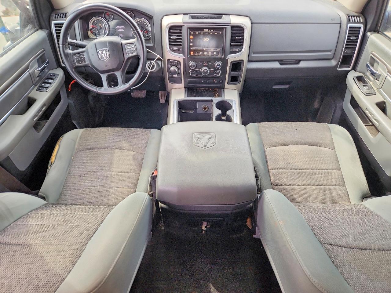 2015 Dodge RAM 1500 SLT