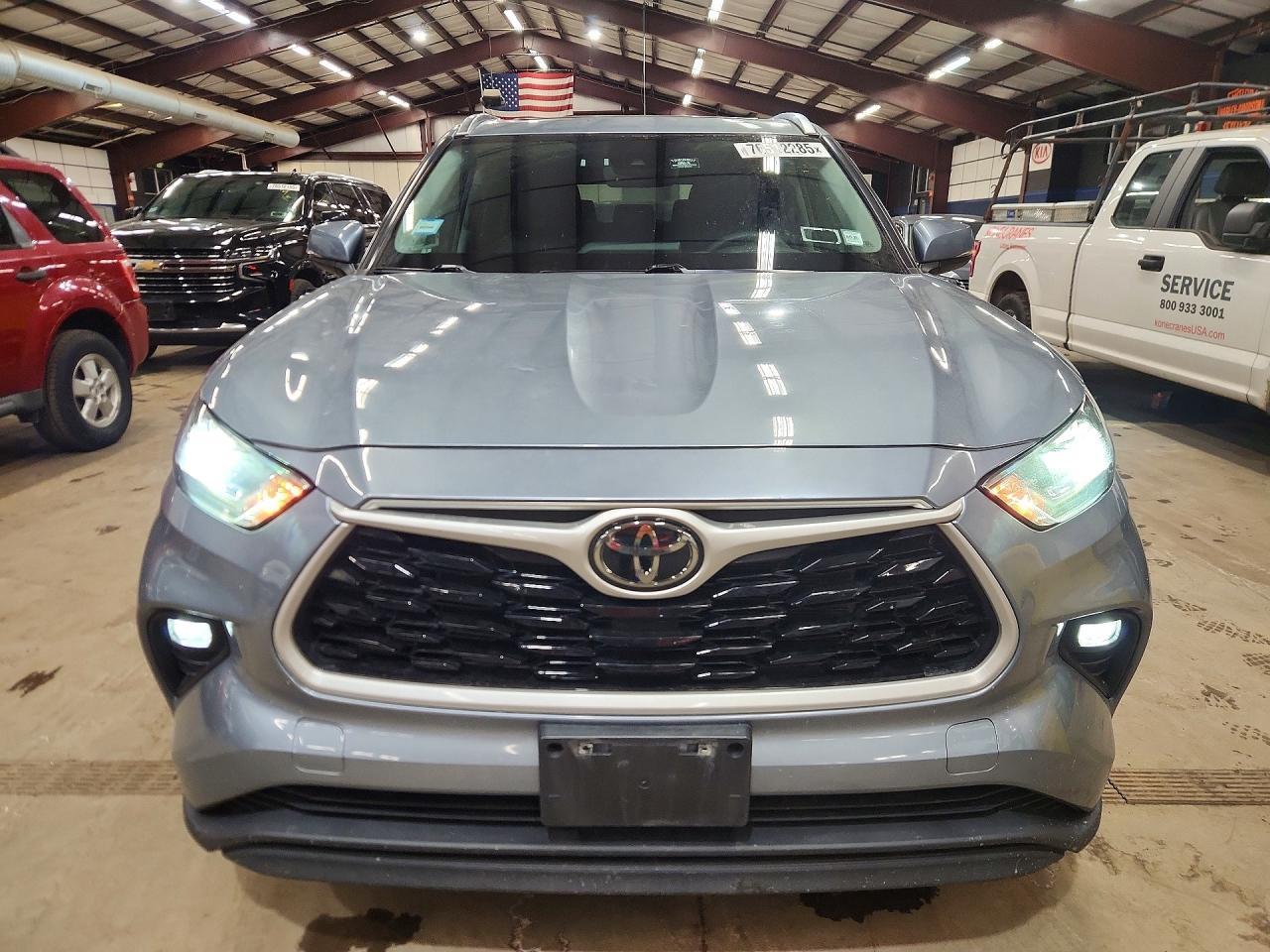 2021 Toyota Highlander xle