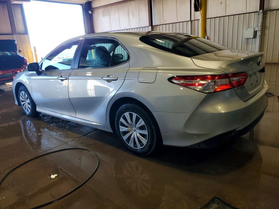 2018 Toyota Camry Hybrid le