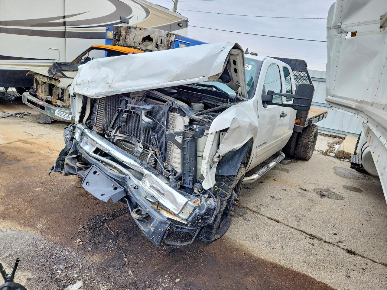 2008 Chev Rolet Silverado Flatbed Truck