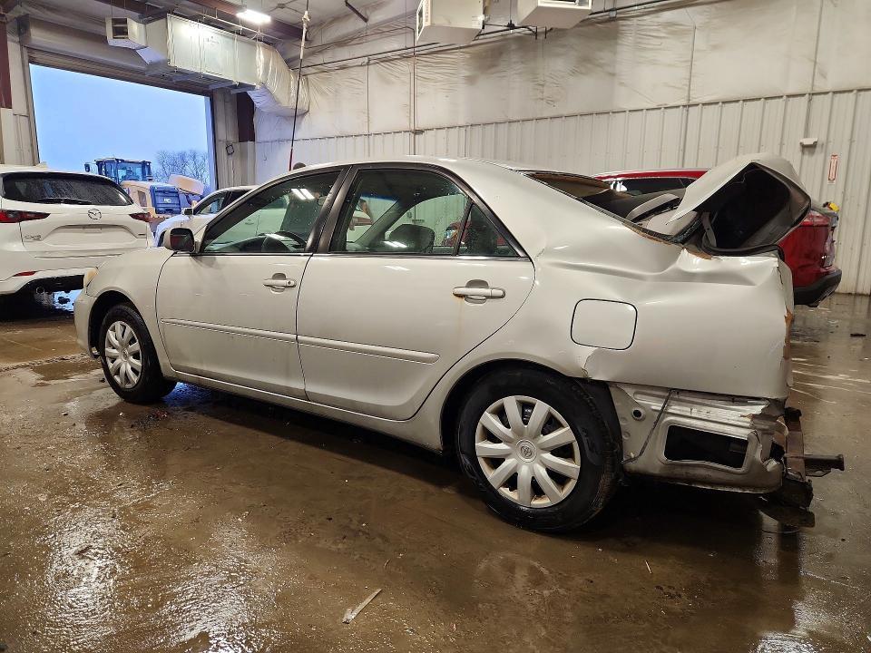 2005 Toyota Camry le