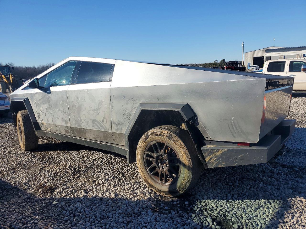 2025 Tesla Cybertruck