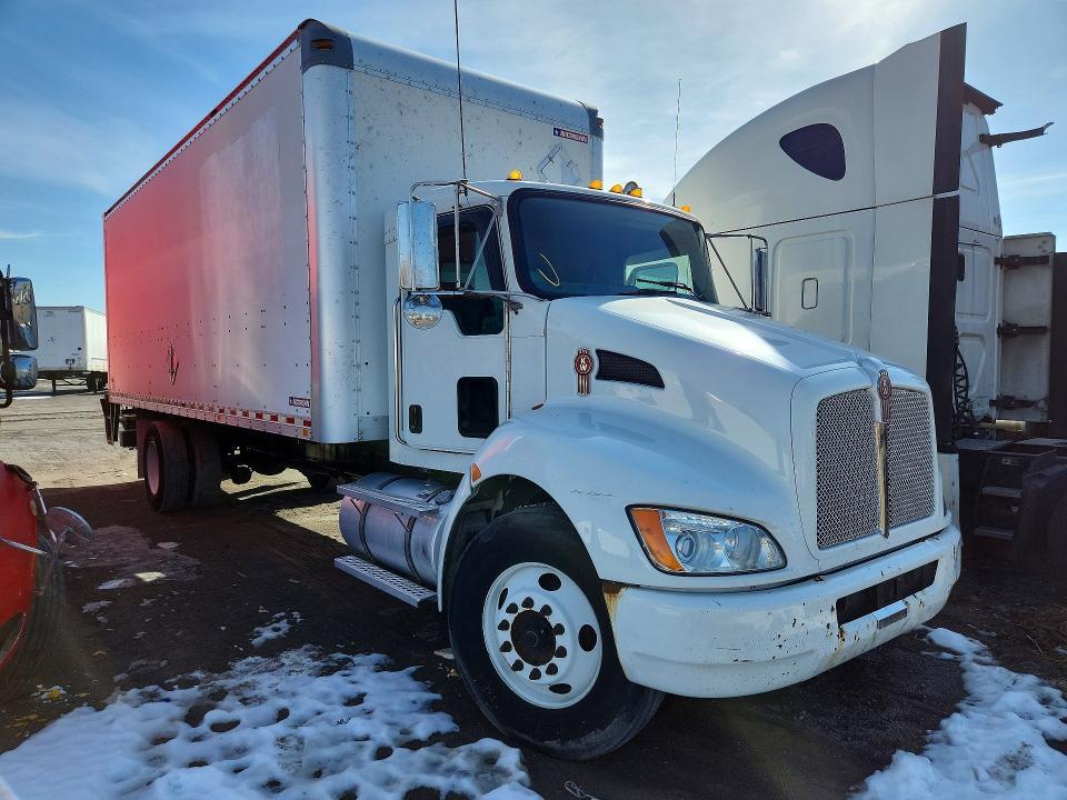 2018 Kenworth T370 box Truck