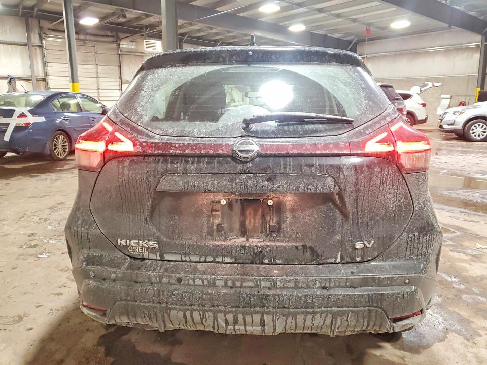 2023 Nissan Kicks sv
