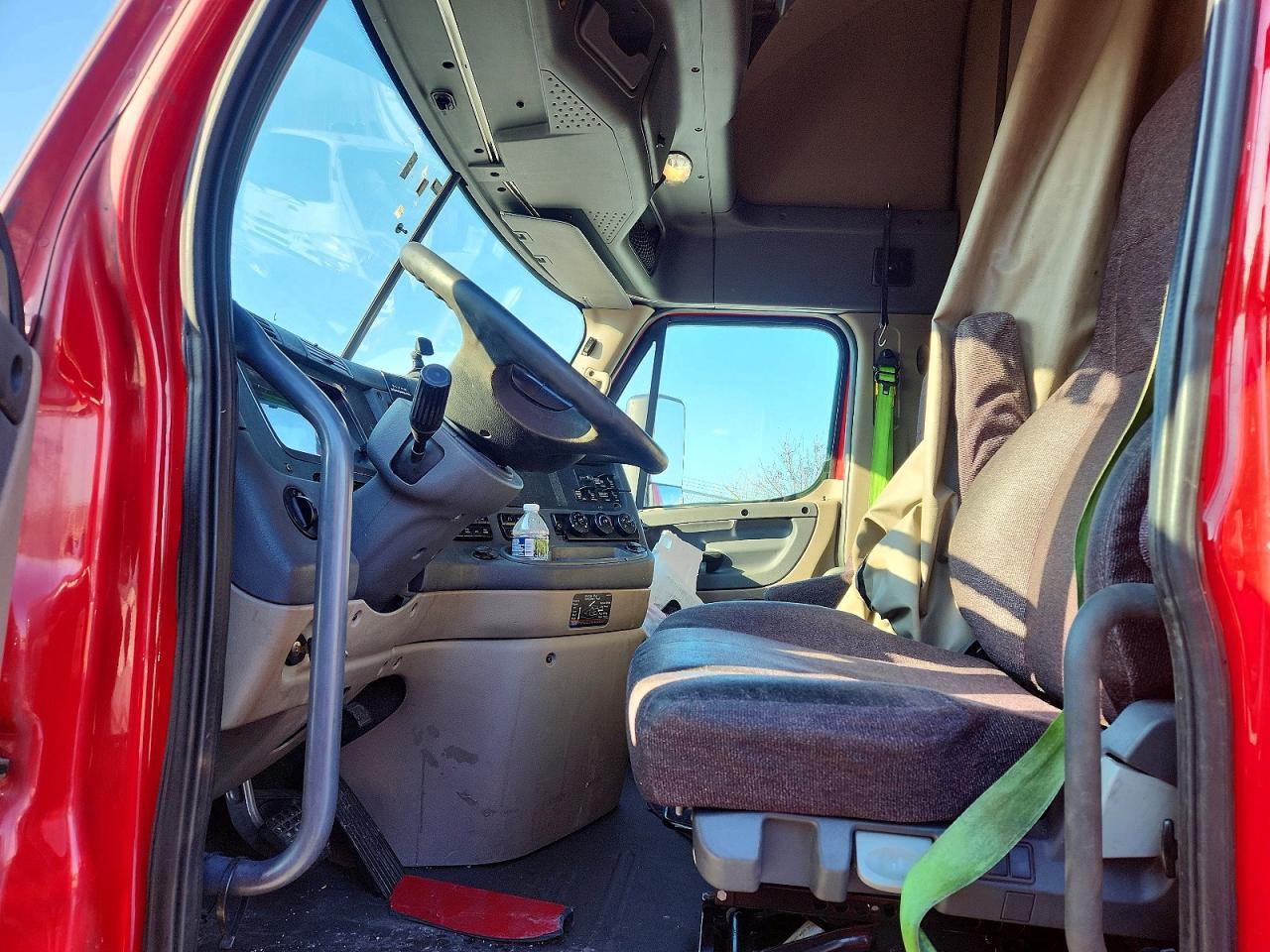 2017 Freigliner 2017 Freightliner Cascadia 125 Semi Truck