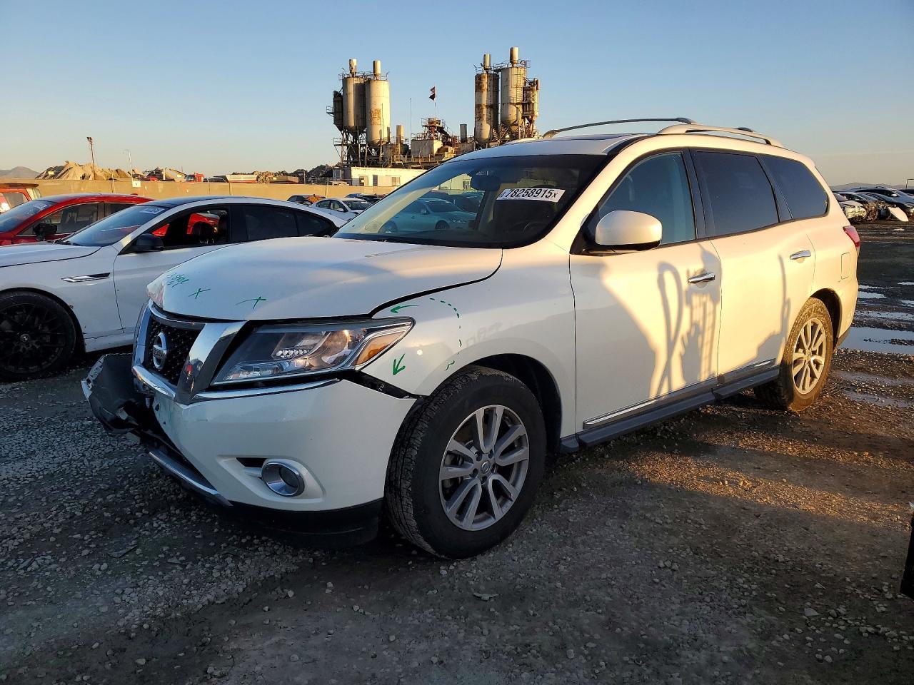 2015 Nissan Pathfinder s