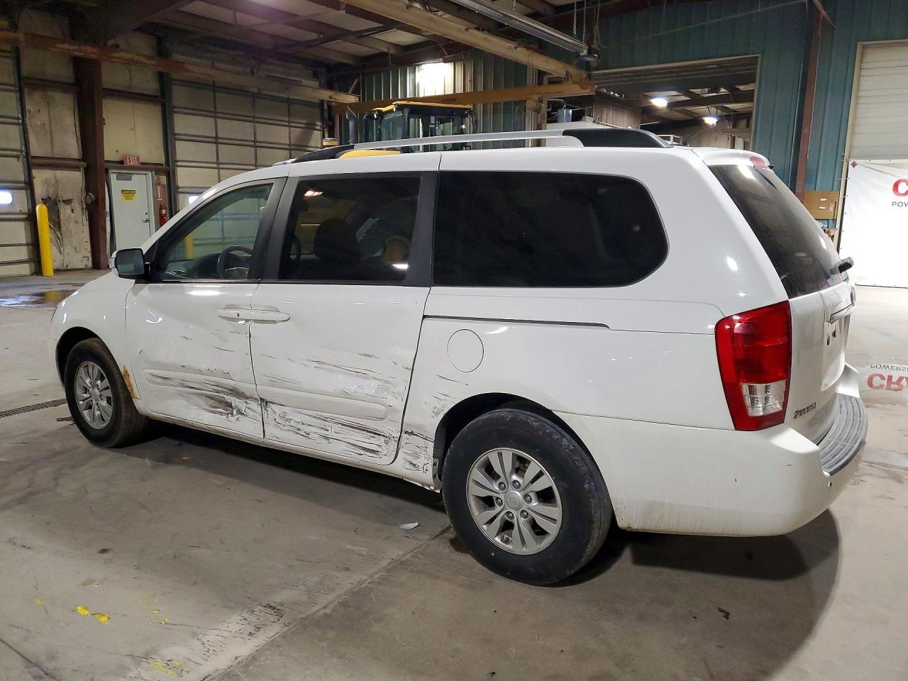 2012 KIA Sedona lx