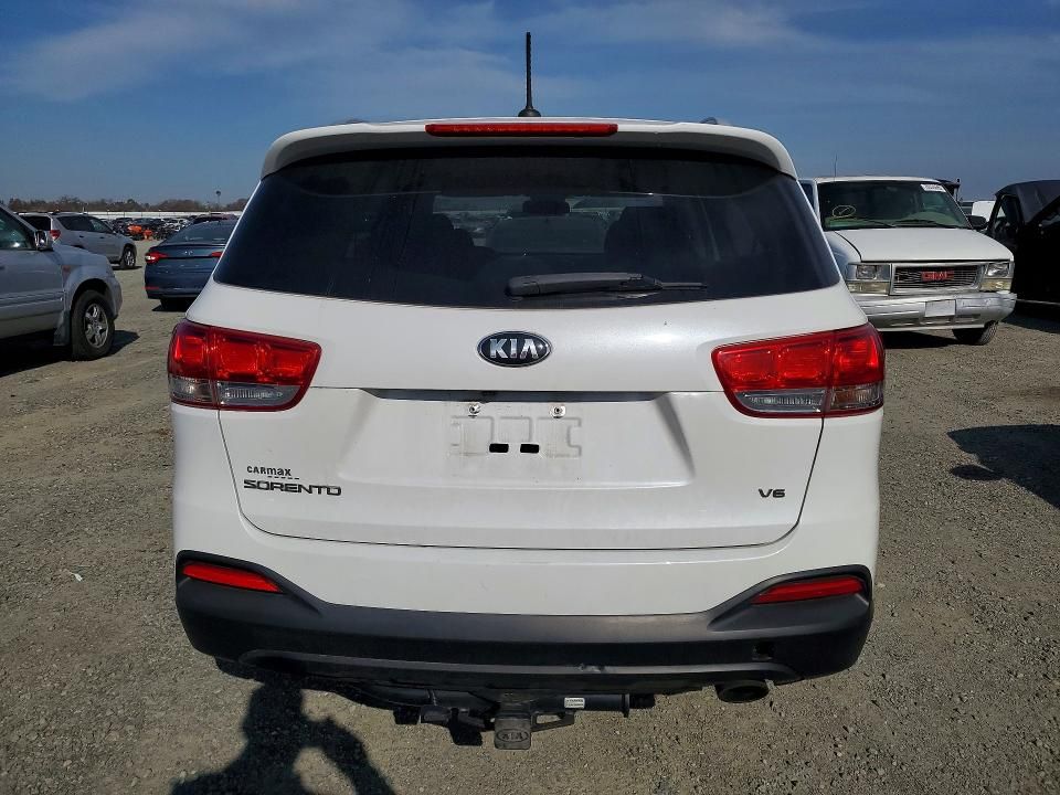 2017 KIA Sorento lx V6