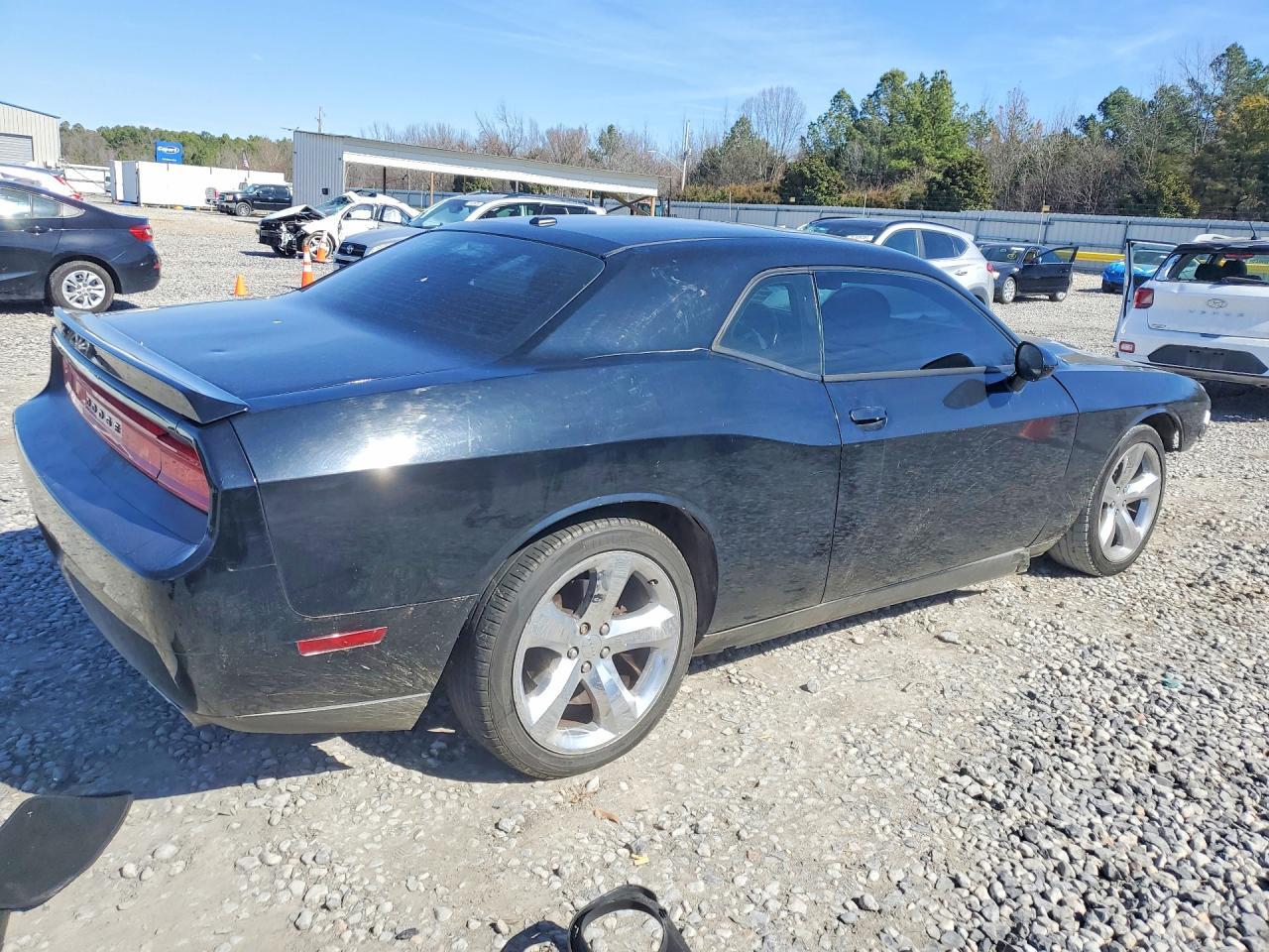2012 Dodge Challenger sxt