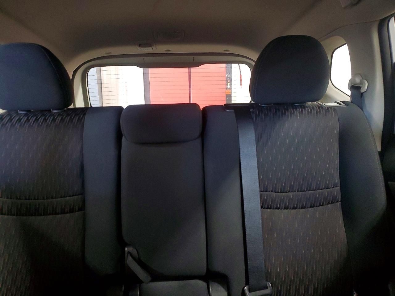 2017 Nissan Rogue sv