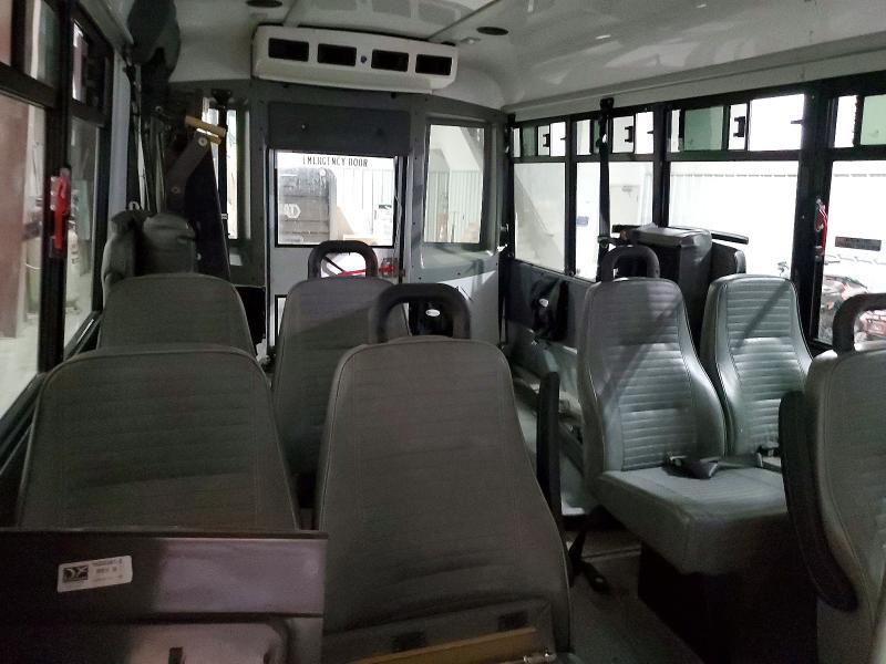 2016 Ford Econoline E350 Super Duty Cutaway van