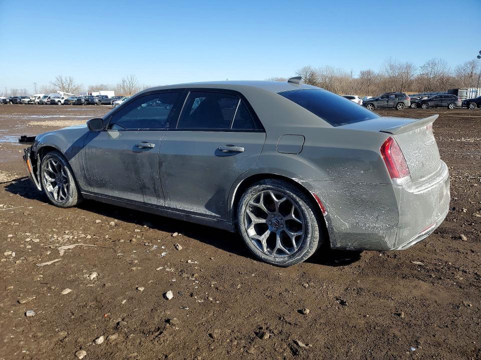 2018 Chrysler 300 s