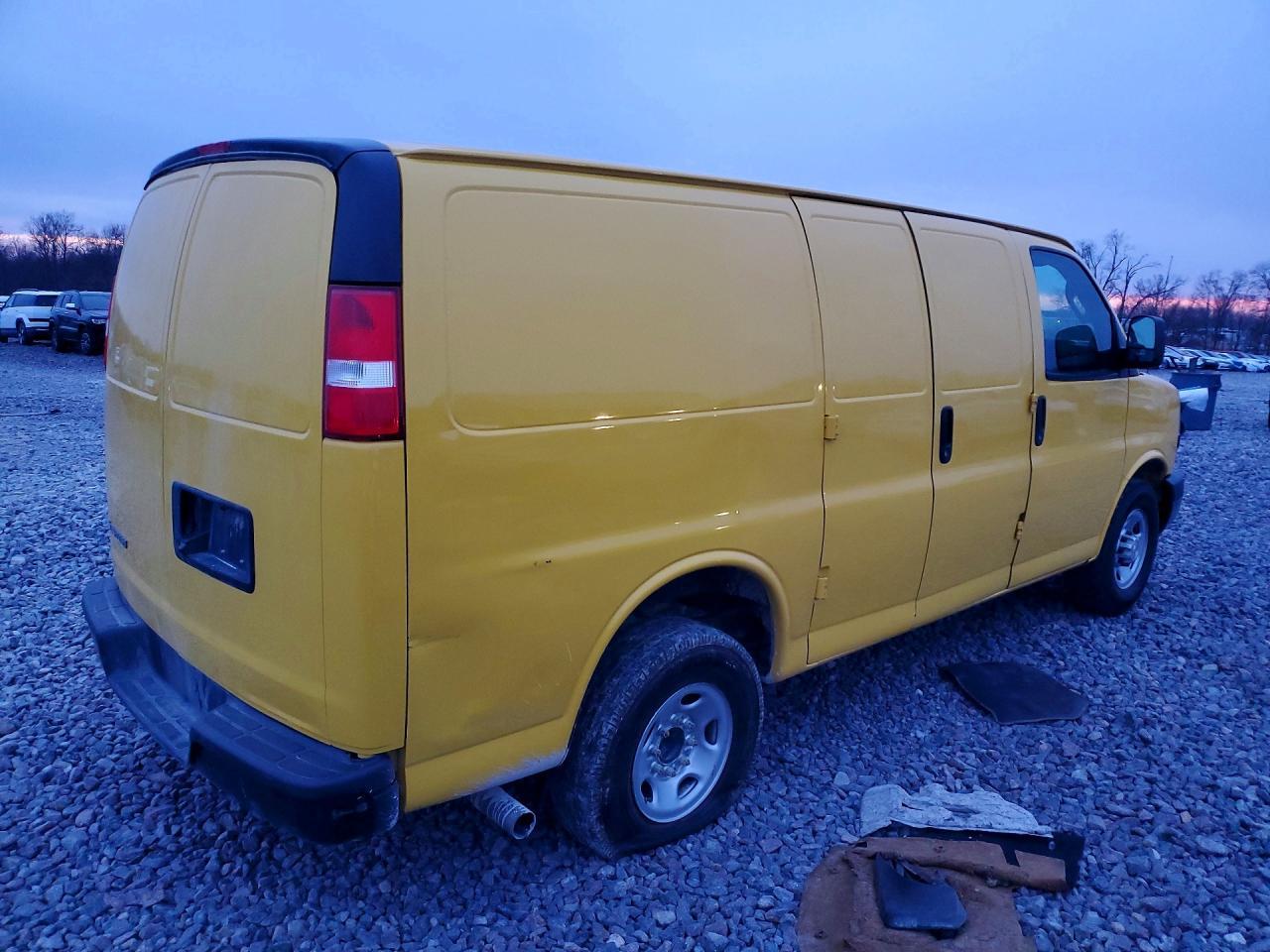 2020 Chevrolet Express G2500