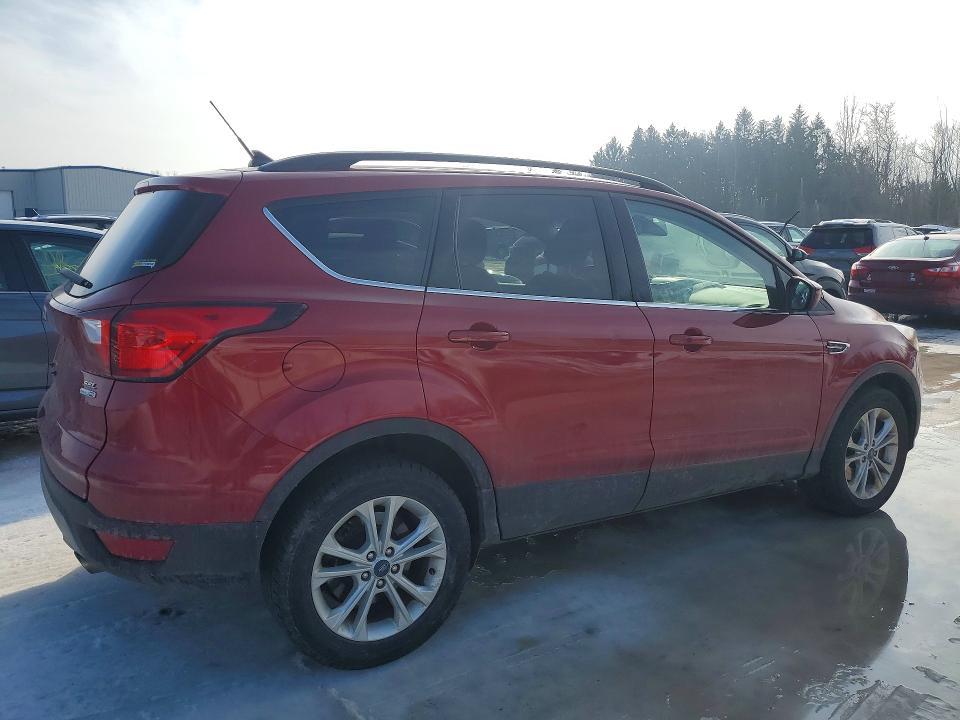 2019 Ford Escape sel