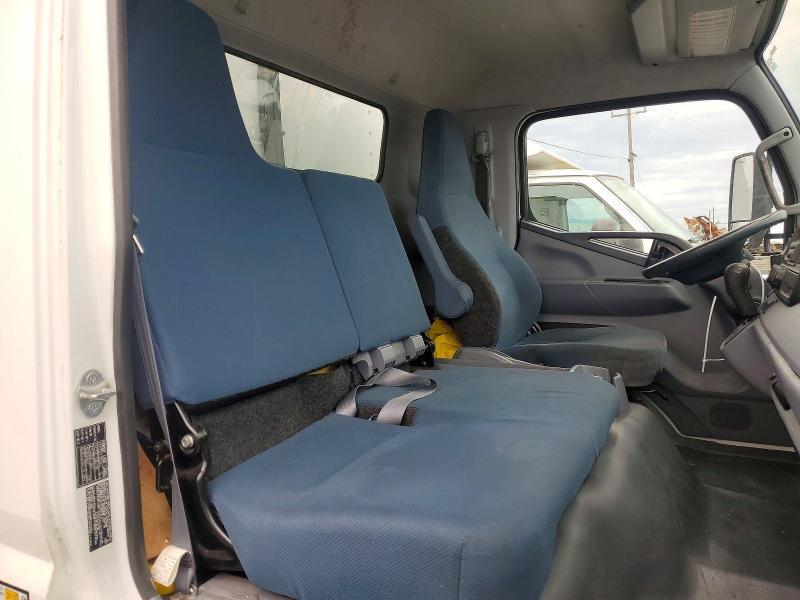 2017 Mitsuifuso 2017 Mitsubishi Fuso FEC72S Refrigerated BOX Truck