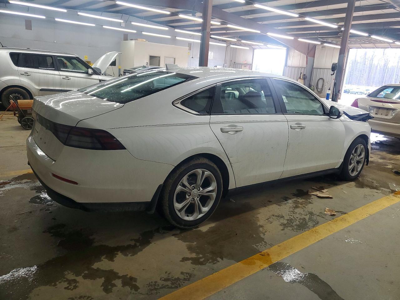 2025 Honda Accord lx