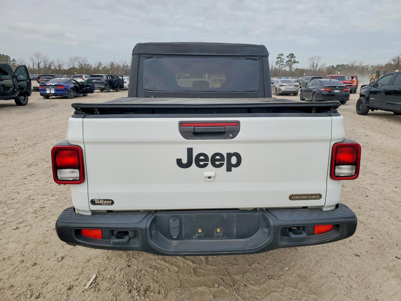 2023 Jeep Gladiator Sport