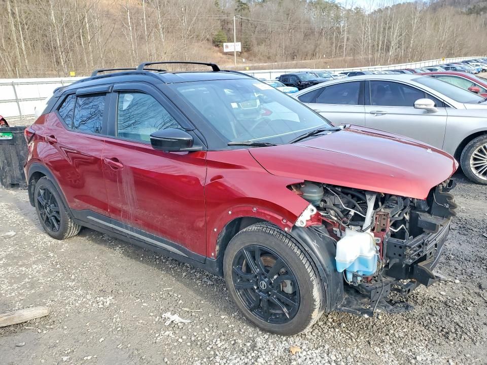 2021 Nissan Kicks sr
