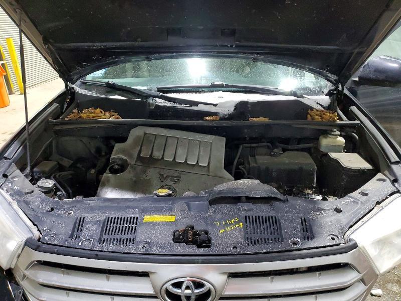 2013 Toyota Highlander se