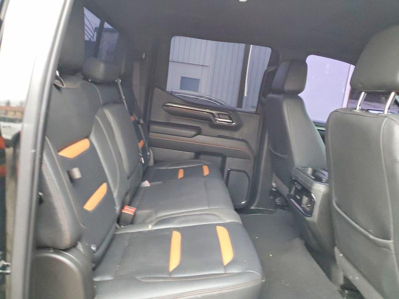 2023 GMC Sierra K1500 AT4