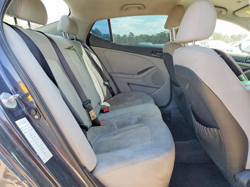 2011 KIA Optima lx