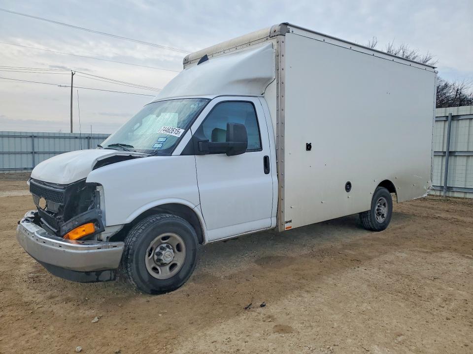 2022 Chev Express G3500
