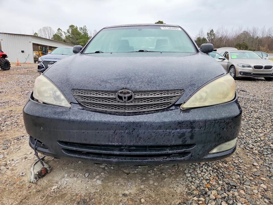2004 Toyota Camry le