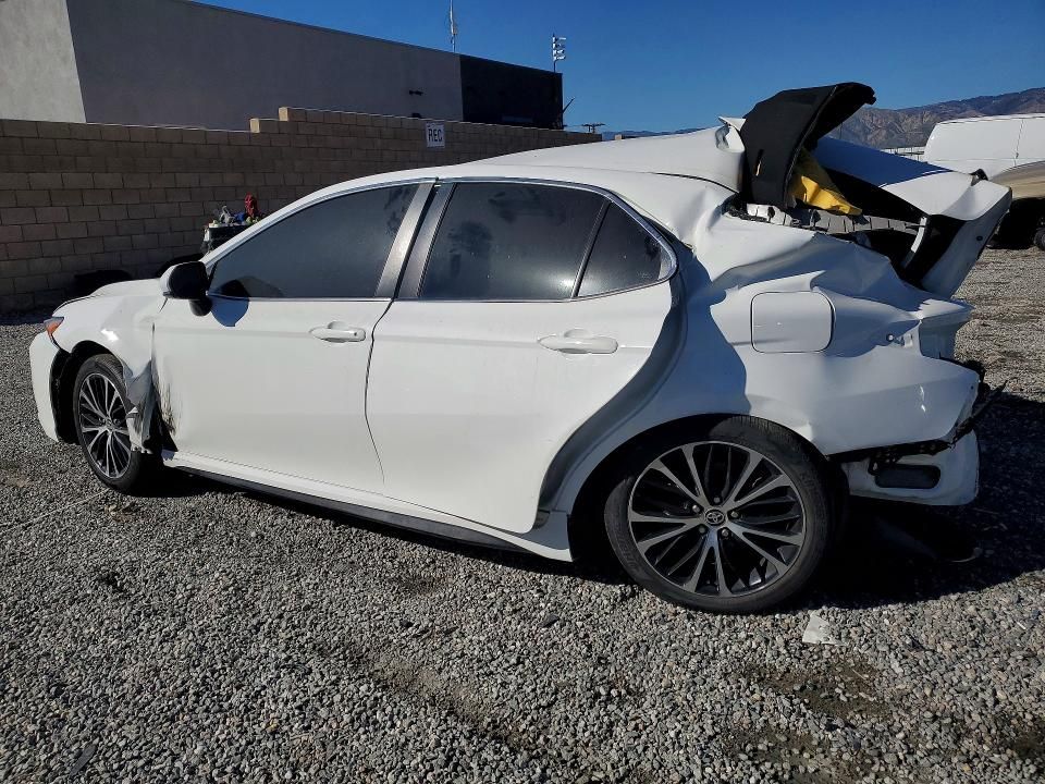 2020 Toyota Camry se