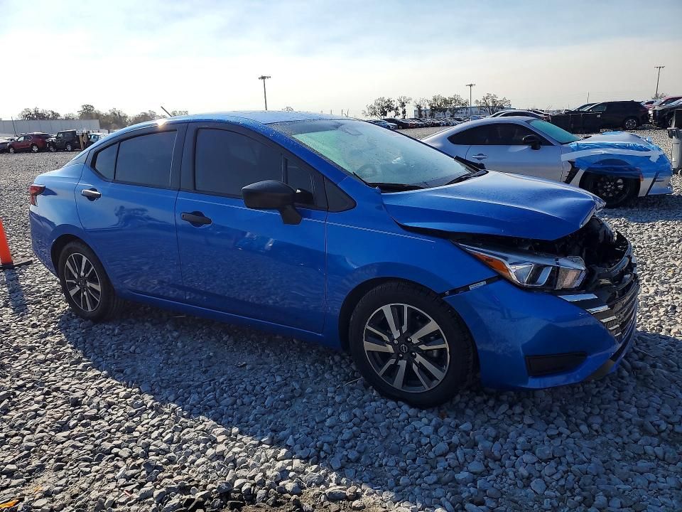 2023 Nissan Versa s