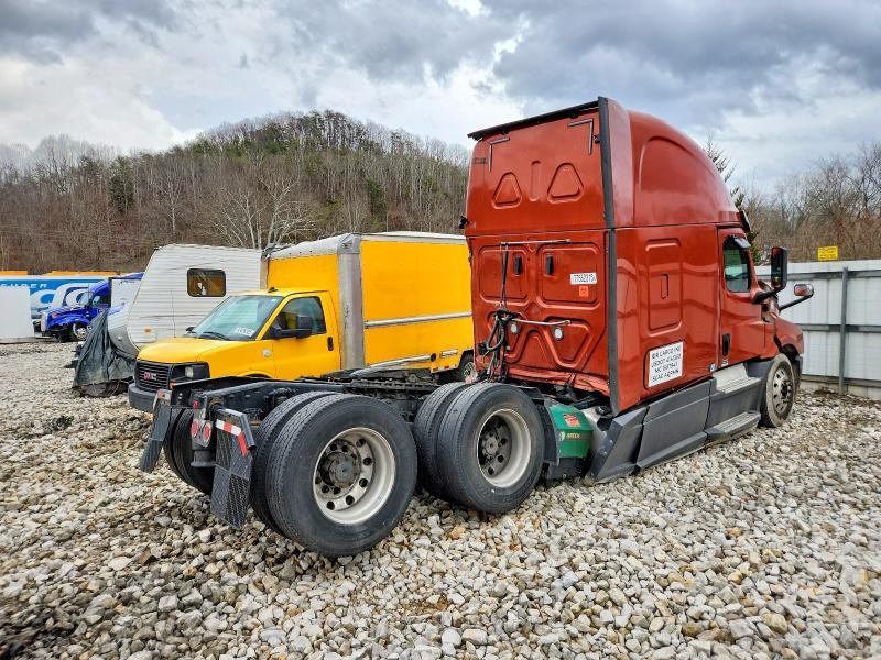 2020 Freigliner 2020 Freightliner Cascadia 126 Semi Truck