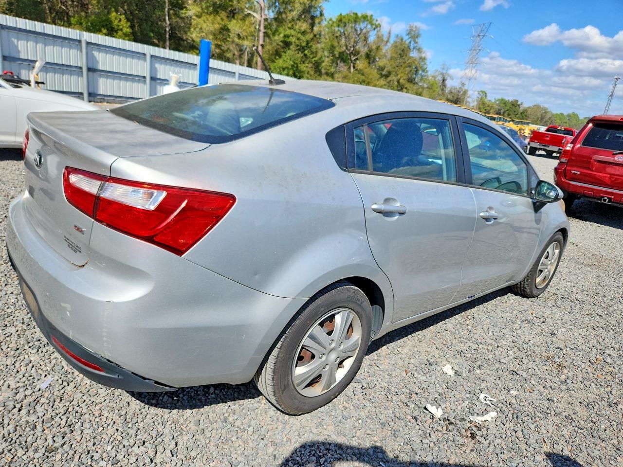 2015 KIA Rio lx