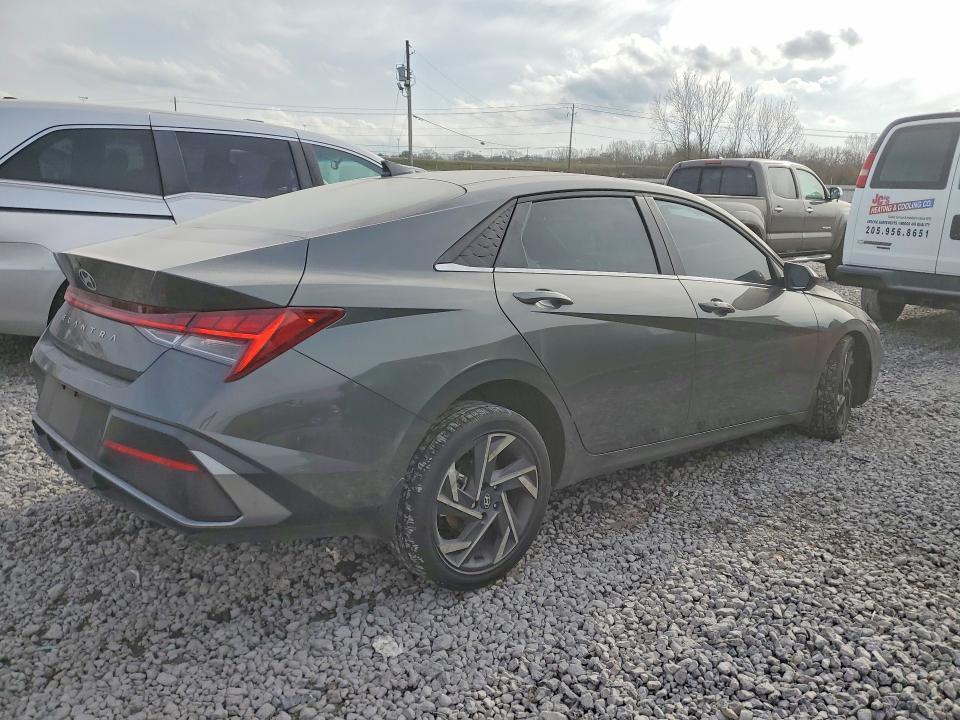 2025 Hyundai Elantra