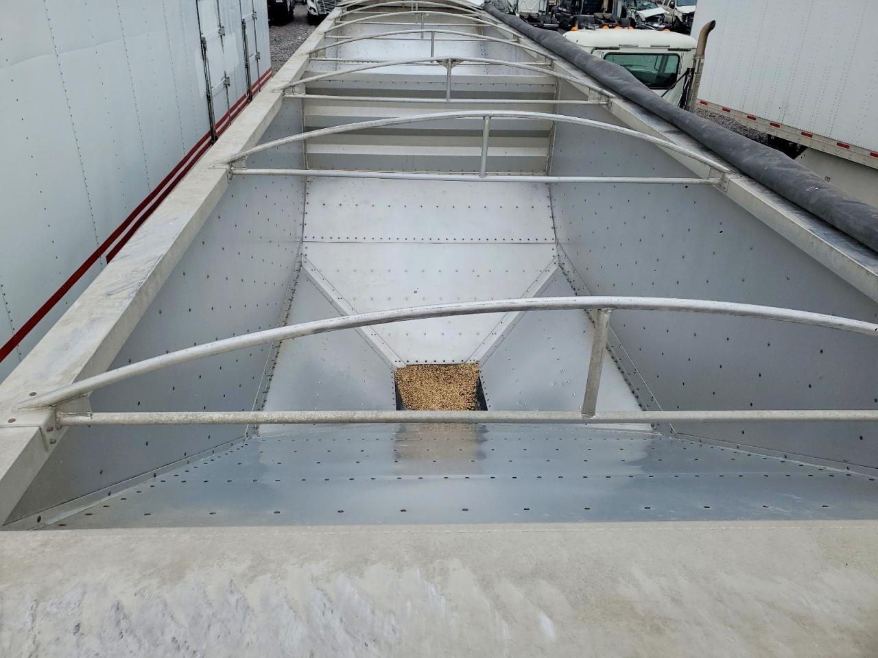 2006 Wilson Hogtrailer 2006 Wilson DWH-500 Grain Trailer